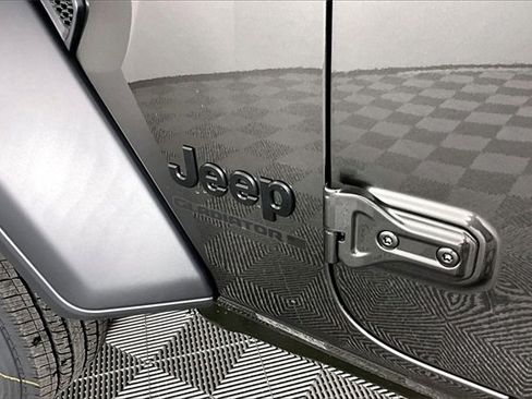 New 2026 Jeep Gladiator Sport image 10