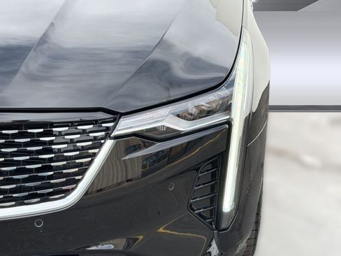 Certified 2023 Cadillac CT4 Premium Luxury image 9