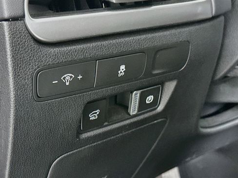 Used 2025 Hyundai Palisade SEL FWD image 17