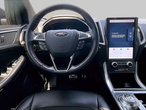 Used 2022 Ford Edge ST-Line w/ Class II Trailer Tow Package AWD/4WD image 10
