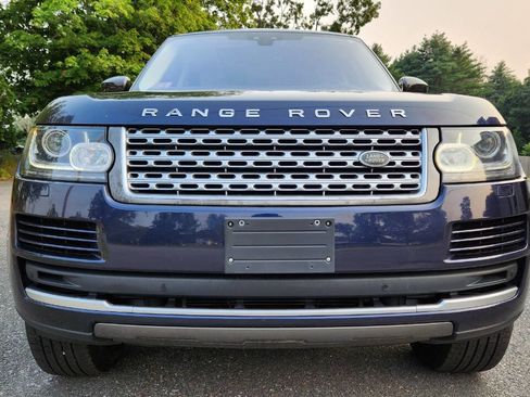 Used 2017 Land Rover Range Rover HSE image 6