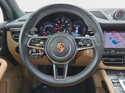 Used 2019 Porsche Macan AWD/4WD image 13