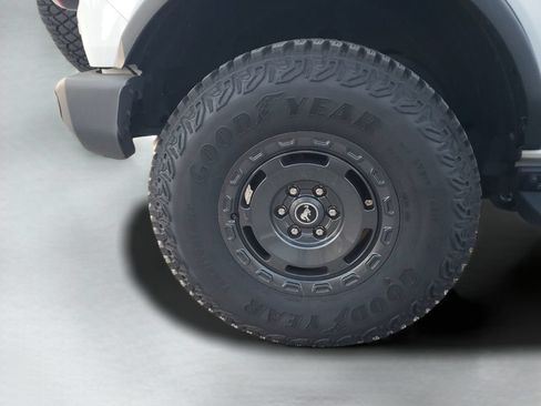 Used 2024 Ford Bronco Outer Banks AWD/4WD image 6