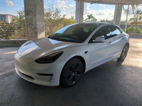Used 2022 Tesla Model 3 Long Range image 9