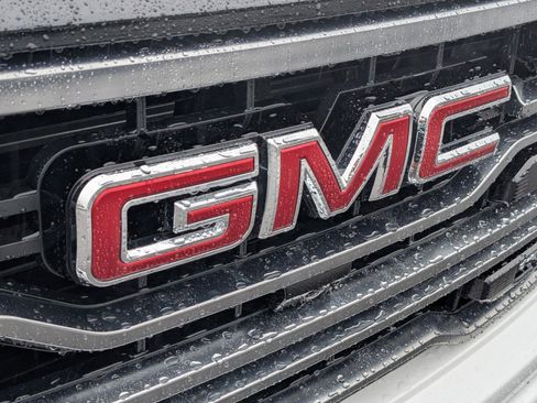 Used 2026 GMC Sierra 1500 AT4 w/ AT4 Premium Package AWD/4WD image 5