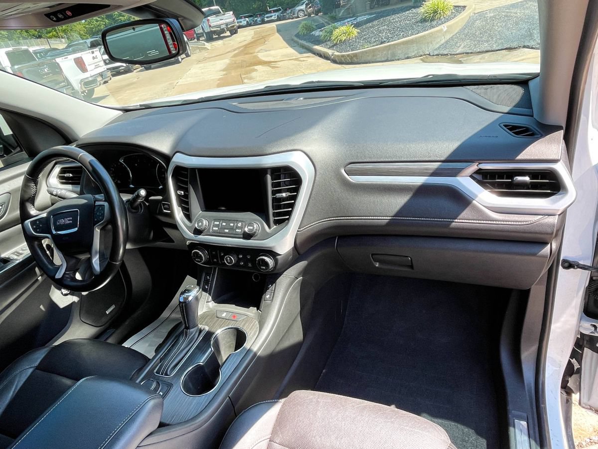 Used 2019 GMC Acadia SLT w/ LPO, Floor Liner Package FWD image 9