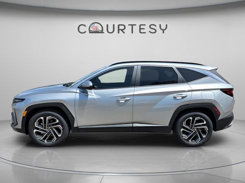 New 2026 Hyundai Tucson SEL FWD image 2
