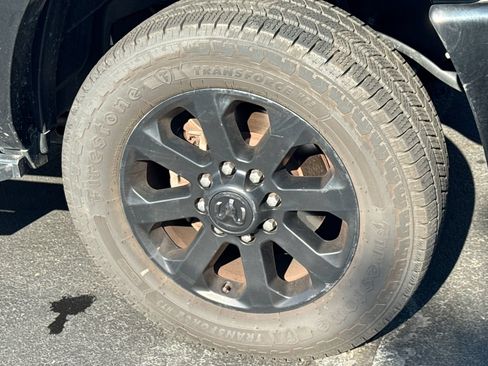 Used 2022 RAM 2500 Laramie w/ Night Edition AWD/4WD image 9