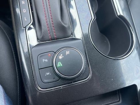 Used 2025 Chevrolet Blazer RS image 16