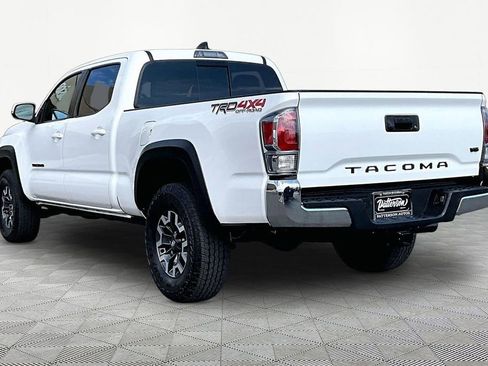Used 2023 Toyota Tacoma TRD Off-Road w/ Black Out Package (TMS) AWD/4WD image 6