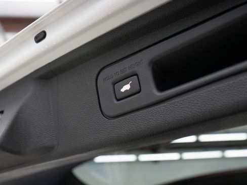 New 2026 Honda Odyssey Touring image 12