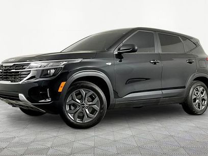 Certified 2024 Kia Seltos LX