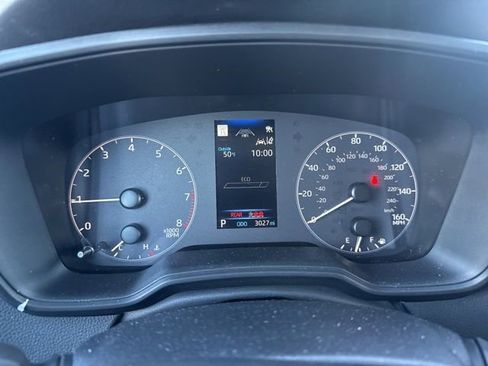 Used 2025 Toyota Corolla LE image 11