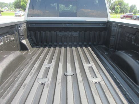 New 2026 GMC Sierra 2500 AT4 w/ AT4 Premium Plus Package AWD/4WD image 7