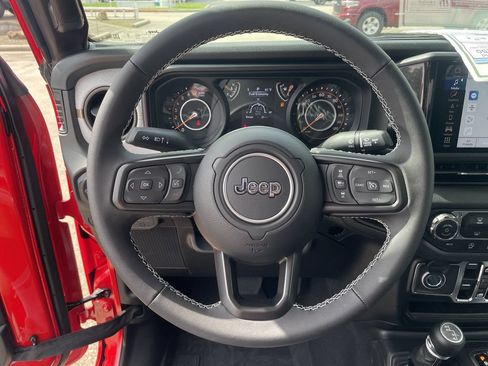 New 2025 Jeep Gladiator Sport AWD/4WD image 14