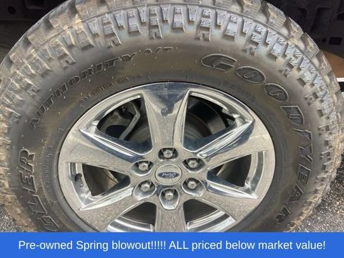 Used 2017 Ford F150 Lariat w/ Equipment Group 502A Luxury AWD/4WD image 10