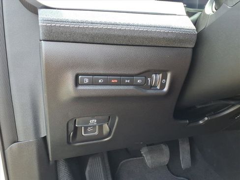 New 2026 Jeep Cherokee Laredo AWD/4WD image 17
