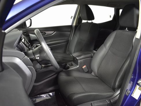 Certified 2022 Nissan Rogue Sport S image 8