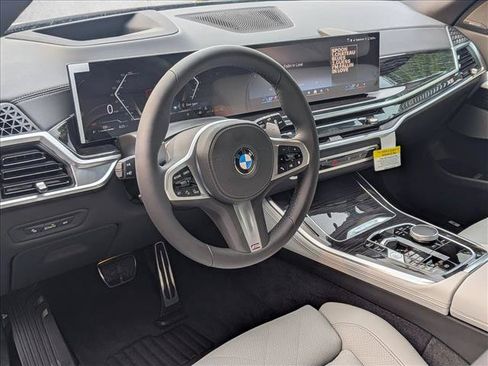New 2026 BMW X5 xDrive40i w/ M Sport Package AWD/4WD image 3