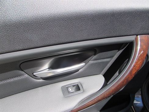 Used 2015 BMW 328i Sedan RWD image 24
