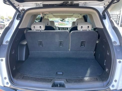 Used 2018 Buick Enclave Premium w/ Experience Buick Package AWD/4WD image 16