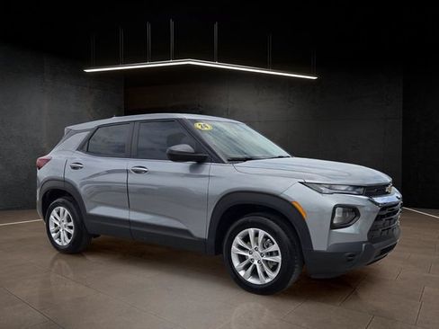Used 2023 Chevrolet TrailBlazer LS AWD/4WD image 1