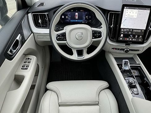 New 2026 Volvo XC60 B5 Ultra w/ Climate Package image 5