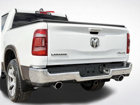 Used 2020 RAM 1500 Laramie AWD/4WD image 3