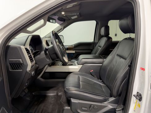 Used 2020 Ford F150 Lariat w/ Equipment Group 502A Luxury image 4