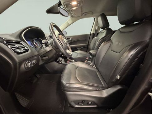 Used 2020 Jeep Compass Limited image 27