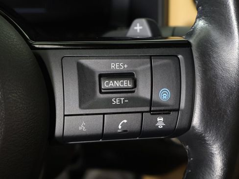 Used 2023 Nissan Rogue Platinum AWD/4WD image 44