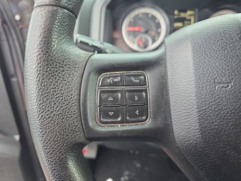 Used 2017 RAM 1500 Express image 19