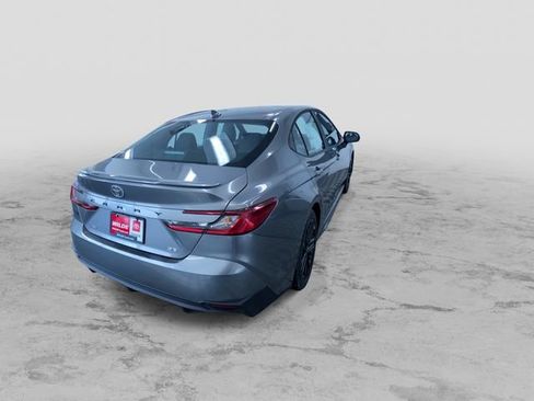 New 2026 Toyota Camry SE image 9