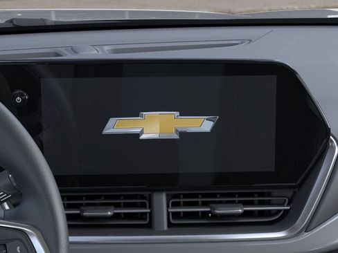 Used 2025 Chevrolet Trax LT w/ LT Convenience Package FWD image 20