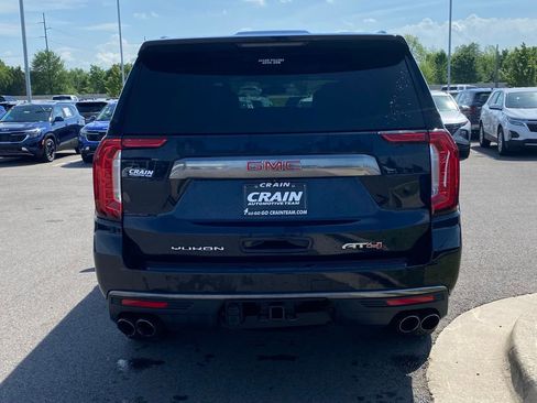 Used 2022 GMC Yukon XL AT4 AWD/4WD image 6