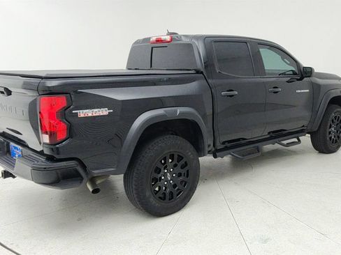 Used 2024 Chevrolet Colorado Trail Boss AWD/4WD image 7