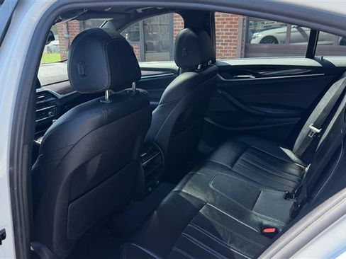 Used 2017 BMW 530i RWD image 19