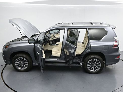 Used 2023 Lexus GX 460 Luxury AWD/4WD image 41