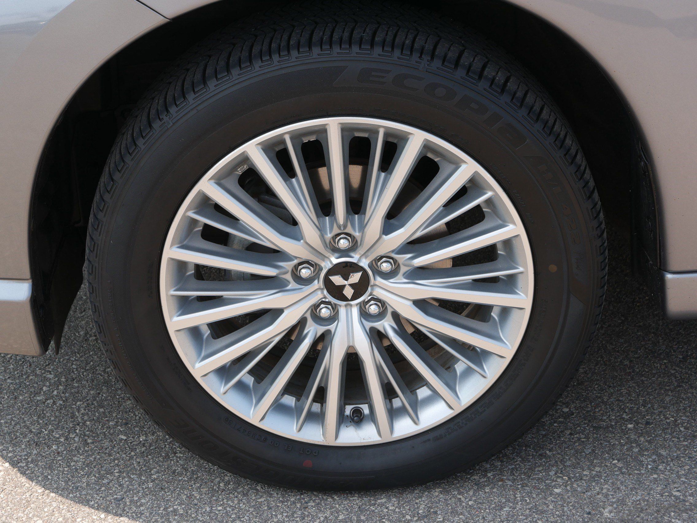 Used 2019 Mitsubishi Outlander GT AWD/4WD image 15