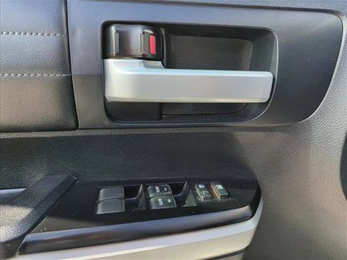 Used 2016 Toyota Tundra Limited w/ Limited Premium Package image 11