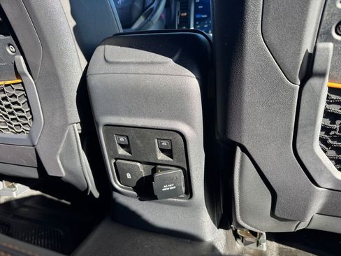 Certified 2023 Ford Bronco Badlands w/ Sasquatch Package image 22