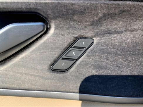 Certified 2023 Jeep Grand Cherokee L Limited w/ Black Appearance Package AWD/4WD image 33
