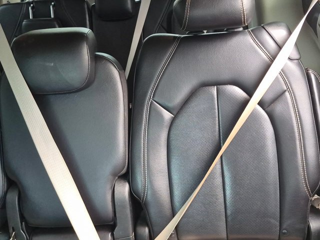 Used 2022 Chrysler Pacifica Touring-L w/ Uconnect Theater Family Group FWD image 14