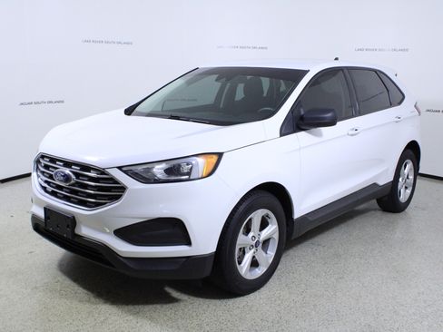Used 2019 Ford Edge SE image 4