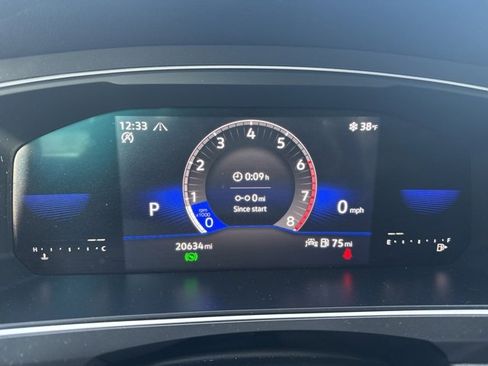 Used 2022 Volkswagen Tiguan S image 17