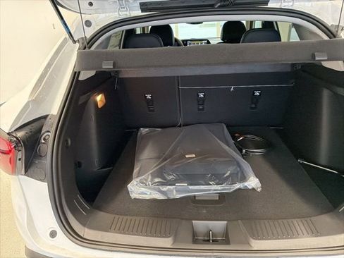 New 2026 Chevrolet Trax LT w/ Driver Confidence Package image 18