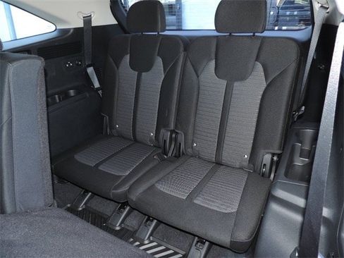 Used 2026 Kia Sorento LX image 14