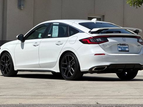 Used 2024 Honda Civic Sport Touring image 3