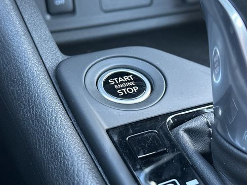 Used 2025 Nissan Sentra S image 18