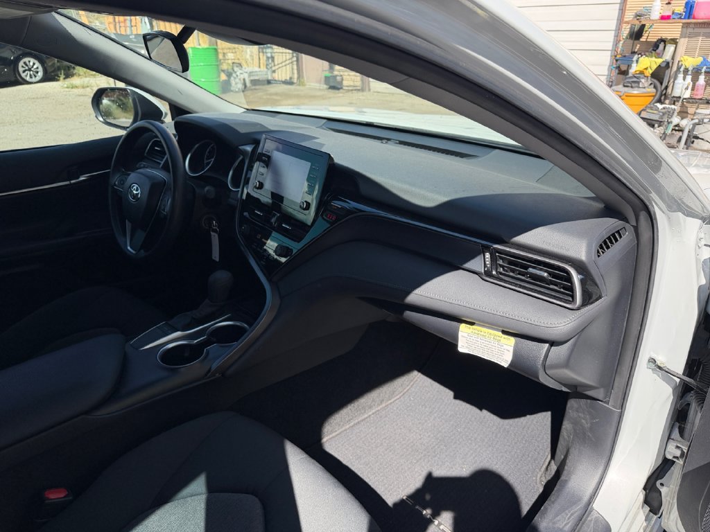 Used 2022 Toyota Camry LE w/ Carpet Mat Package (TMS) FWD image 16